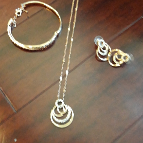 Necklace, earring, bracelet - Picture 4 of 7